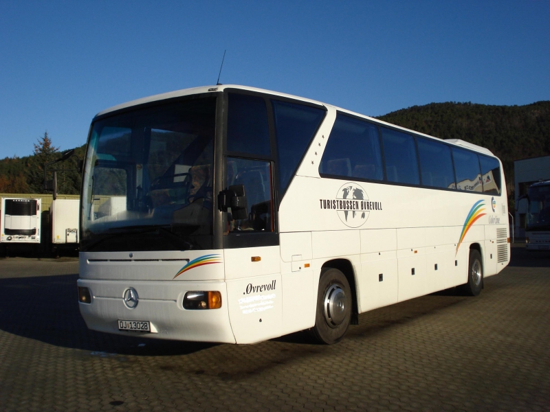 Автобус Mercedes Benz o350